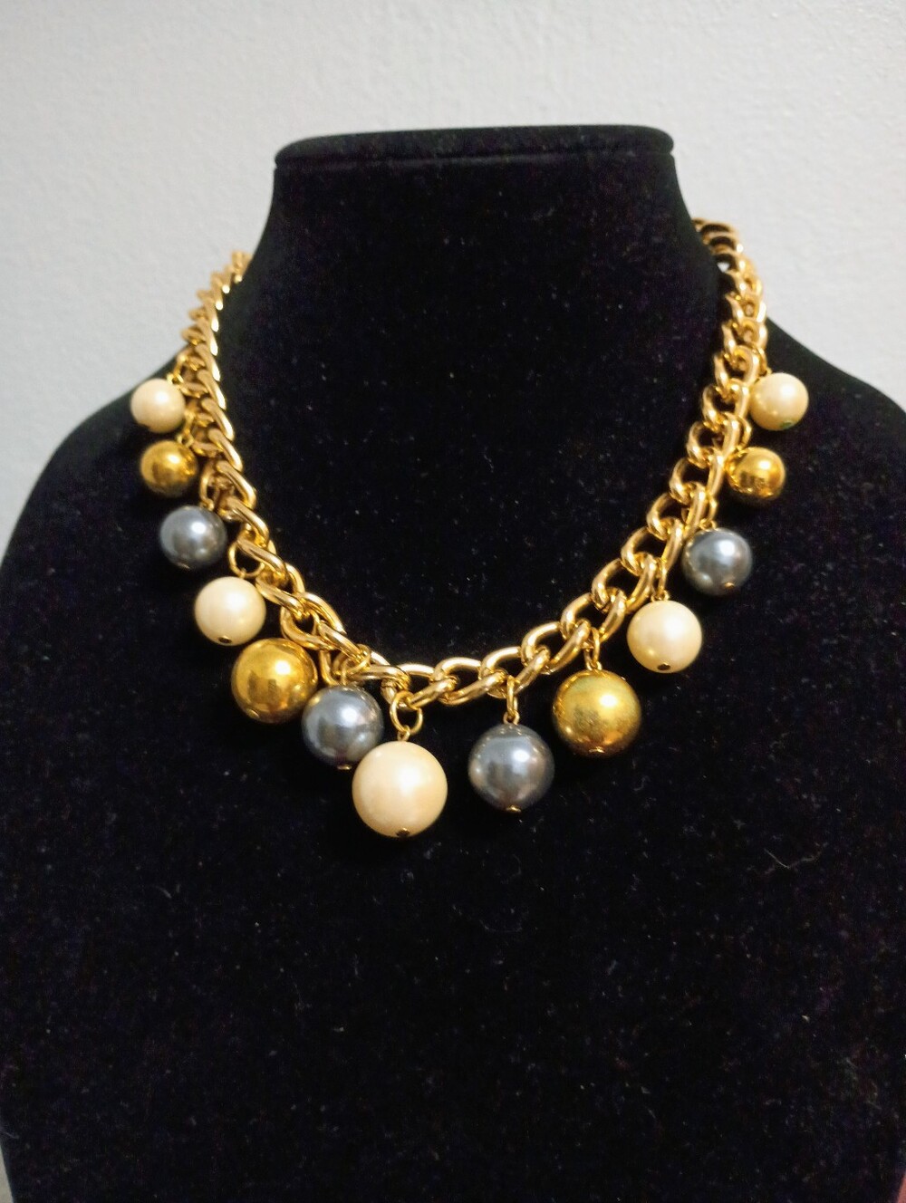 Vintage Chunky Chain & Faux Pearl Bauble Necklace